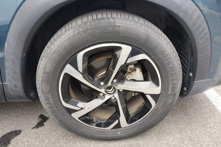 Used Citroen C5 AIRCROSS 2018 350THP Enjoyment Version Right Front Wheel Hub