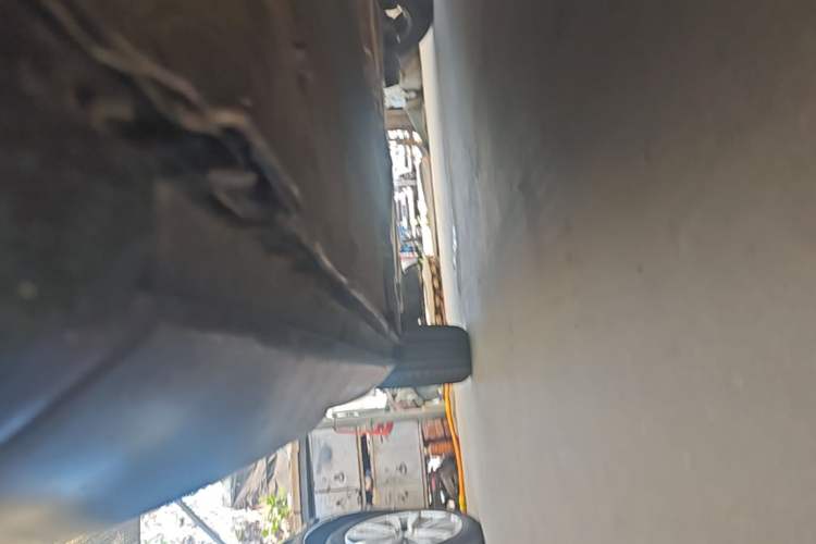 Used Citroen C5 AIRCROSS 2018 350THP Enjoyment Version Right Side Sill