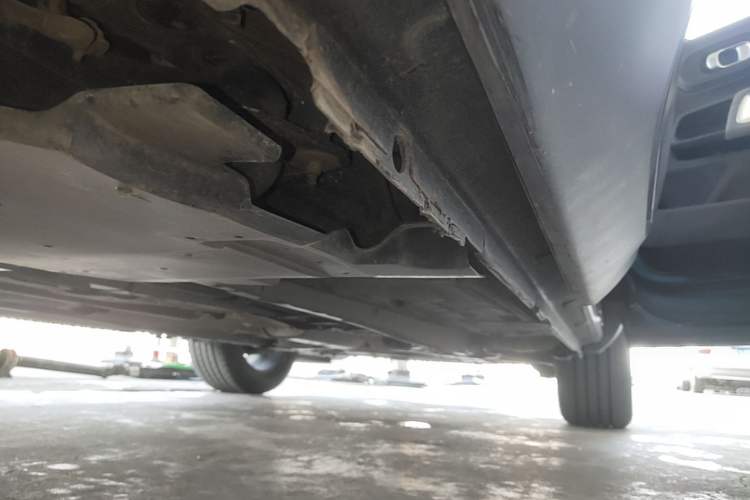 Used Citroen C5 AIRCROSS 2018 350THP Enjoyment Version Right Side Sill
