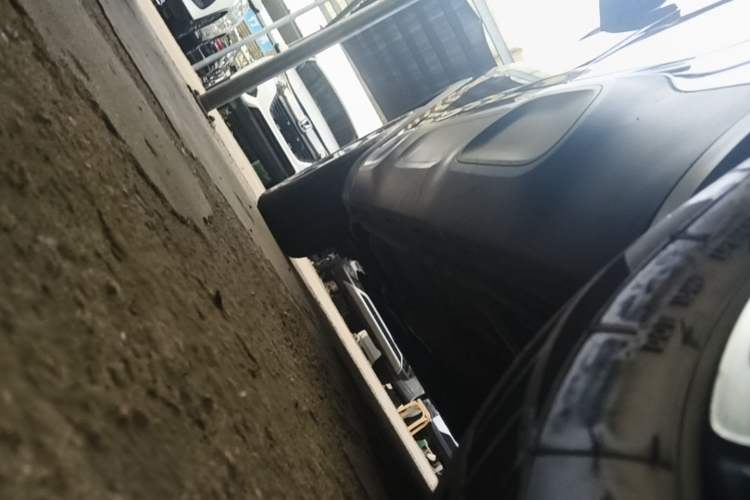 Used Citroen C5 AIRCROSS 2018 350THP Enjoyment Version Left Side Sill