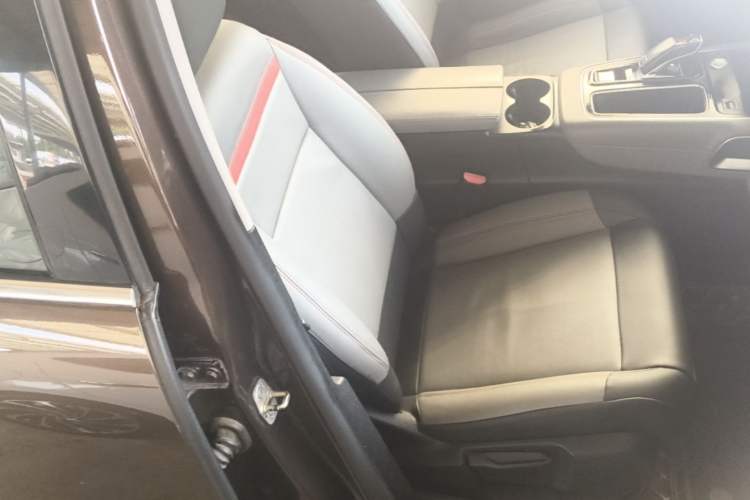 Used Citroen C5 AIRCROSS 2018 350THP Enjoyment Version Right Front Seat