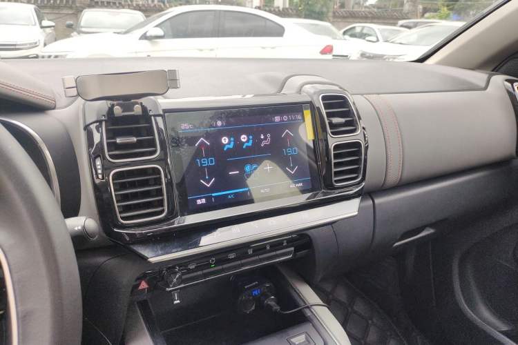 Used Citroen C5 AIRCROSS 2018 350THP Enjoyment Version Audio And AC Panel