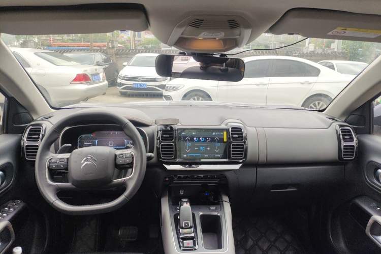 Used Citroen C5 AIRCROSS 2018 350THP Enjoyment Version Center Console