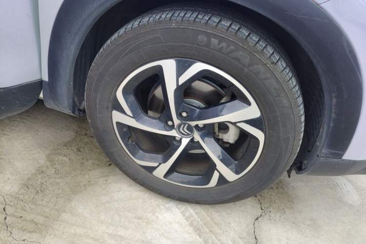 Used Citroen C5 AIRCROSS 2018 350THP Enjoyment Version Right Front Wheel Hub