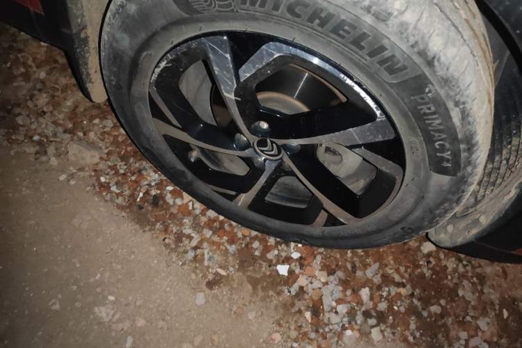 Used Citroen C5 AIRCROSS 2018 350THP Enjoyment Version Right Front Wheel Hub