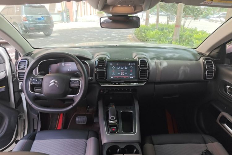 Used Citroen C5 AIRCROSS 2018 350THP Enjoyment Version Center Console