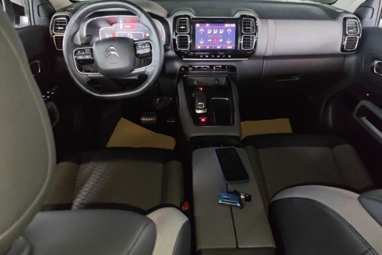 Used Citroen C5 AIRCROSS 2018 350THP Enjoyment Version Center Console