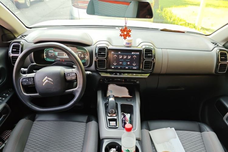 Used Citroen C5 AIRCROSS 2018 350THP Enjoyment Version Center Console