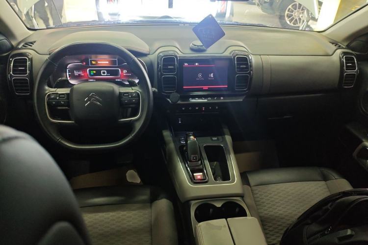 Used Citroen C5 AIRCROSS 2018 350THP Enjoyment Version Center Console