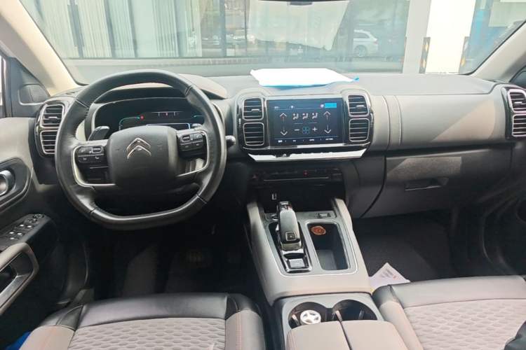 Used Citroen C5 AIRCROSS 2018 350THP Enjoyment Version Center Console