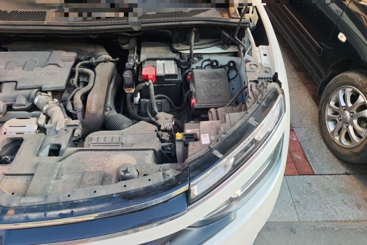 Used Citroen C5 AIRCROSS 2018 350THP Enjoyment Version Engine Bay Left