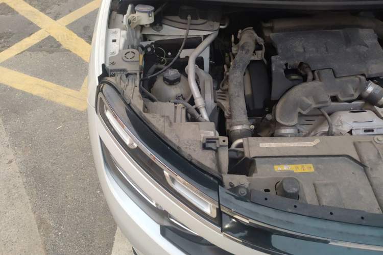 Used Citroen C5 AIRCROSS 2018 350THP Enjoyment Version Engine Bay Right