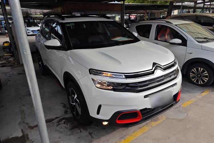 Used Citroen C5 AIRCROSS 2018 350THP Enjoyment Version Front Right 45 Deg