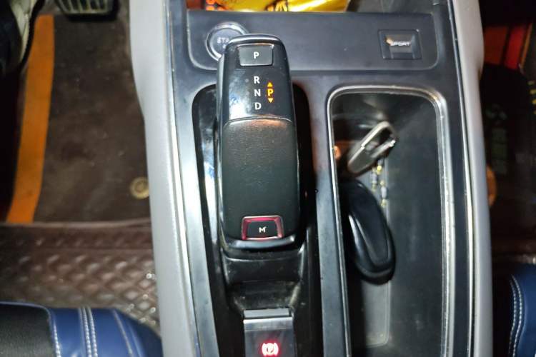 Used Citroen C5 AIRCROSS 2018 350THP Enjoyment Version Gear Lever