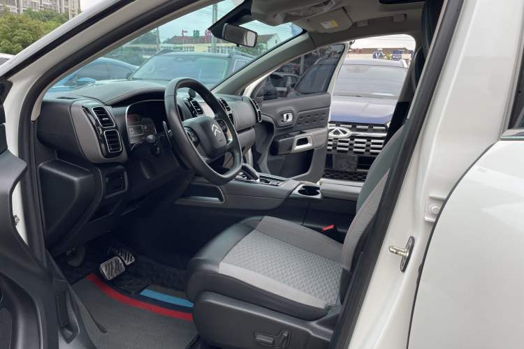 Used Citroen C5 AIRCROSS 2018 350THP Enjoyment Version Interior 2