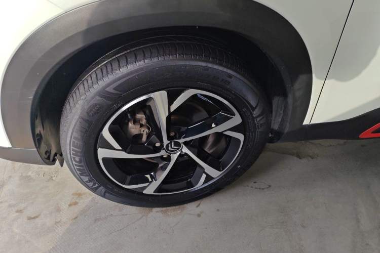 Used Citroen C5 AIRCROSS 2018 350THP Enjoyment Version Left Front Wheel Hub