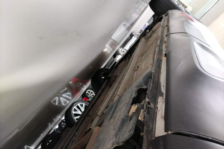 Used Citroen C5 AIRCROSS 2018 350THP Enjoyment Version Left Side Sill