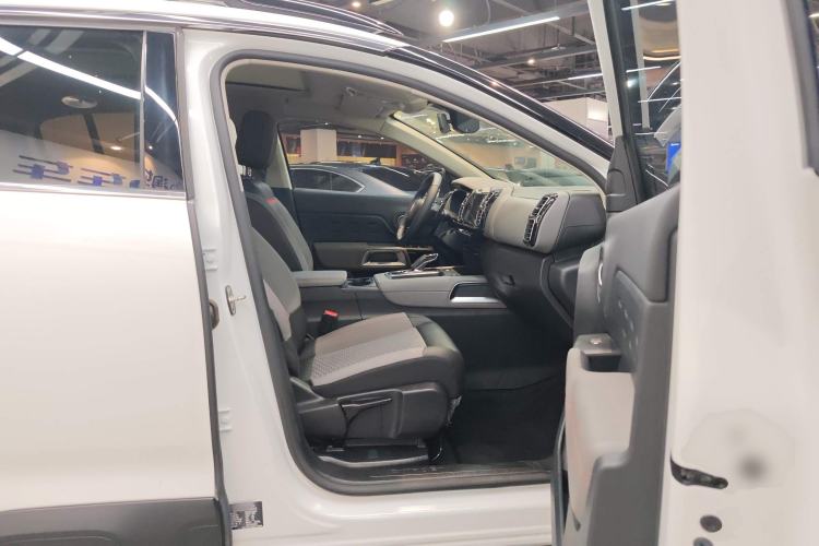 Used Citroen C5 AIRCROSS 2018 350THP Enjoyment Version Right Front Seat