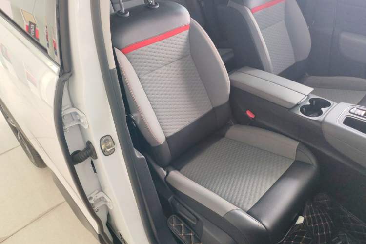 Used Citroen C5 AIRCROSS 2018 350THP Enjoyment Version Right Front Seat
