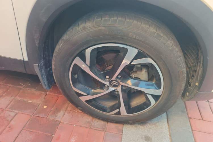 Used Citroen C5 AIRCROSS 2018 350THP Enjoyment Version Right Front Wheel Hub