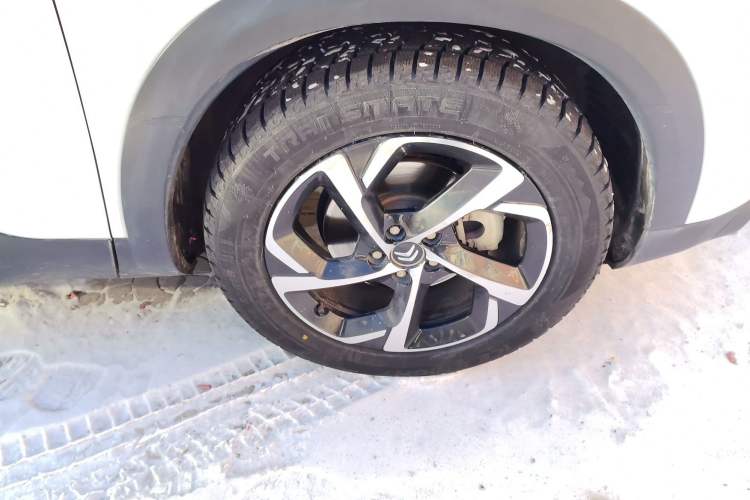Used Citroen C5 AIRCROSS 2018 350THP Enjoyment Version Right Front Wheel Hub