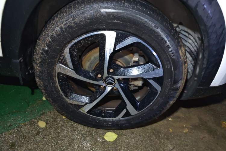 Used Citroen C5 AIRCROSS 2018 350THP Enjoyment Version Right Front Wheel Hub