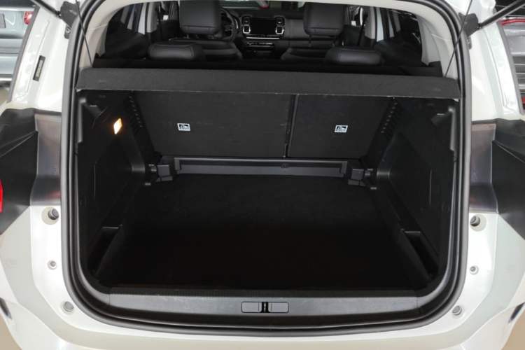 Used Citroen C5 AIRCROSS 2018 350THP Enjoyment Version Trunk