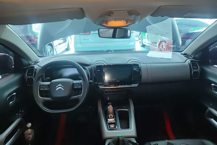 Used Citroen C5 AIRCROSS 2019 350THP Enjoyment Model China V Standard Center Console