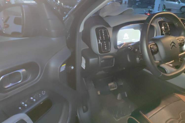 Used Citroen C5 AIRCROSS 2019 350THP Enjoyment Model China V Standard Driver Seat