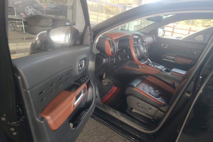 Used Citroen C5 AIRCROSS 2019 380THP Luxury Model China V Standard Driver Seat