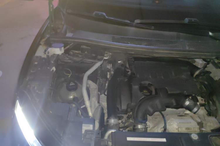 Used Citroen C5 AIRCROSS 2019 350THP Enjoyment Model China V Standard Engine Bay Right