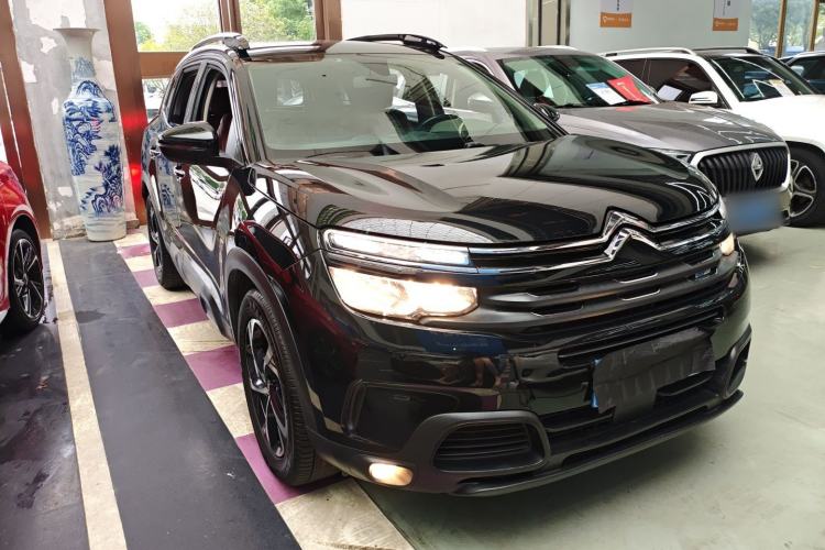 Used Citroen C5 AIRCROSS 2019 350THP Enjoyment Model China V Standard Front Right 45 Deg