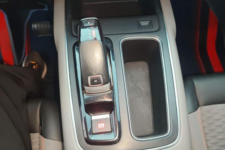 Used Citroen C5 AIRCROSS 2019 350THP Enjoyment Model China V Standard Gear Lever