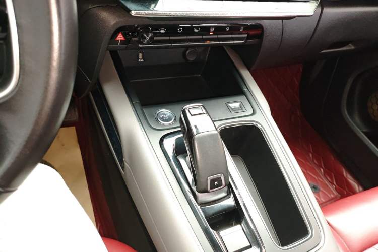 Used Citroen C5 AIRCROSS 2019 350THP Enjoyment Model China V Standard Gear Lever