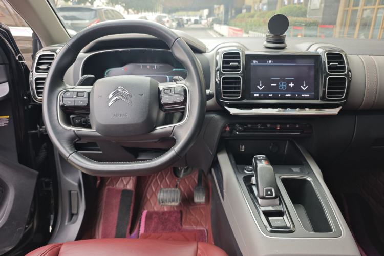 Used Citroen C5 AIRCROSS 2019 350THP Enjoyment Model China V Standard Interior 4