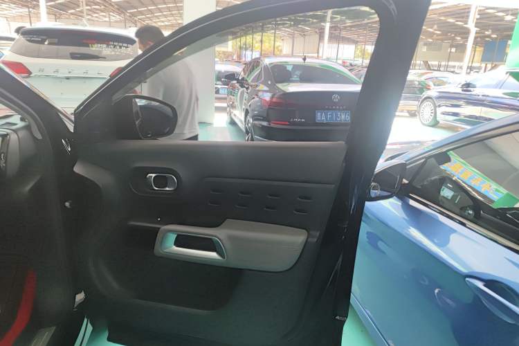 Used Citroen C5 AIRCROSS 2019 350THP Enjoyment Model China V Standard Right Front Door Interior