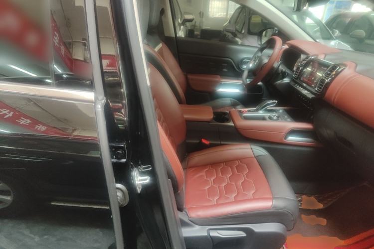 Used Citroen C5 AIRCROSS 2019 400THP Luxury Edition China VI Right Front Seat