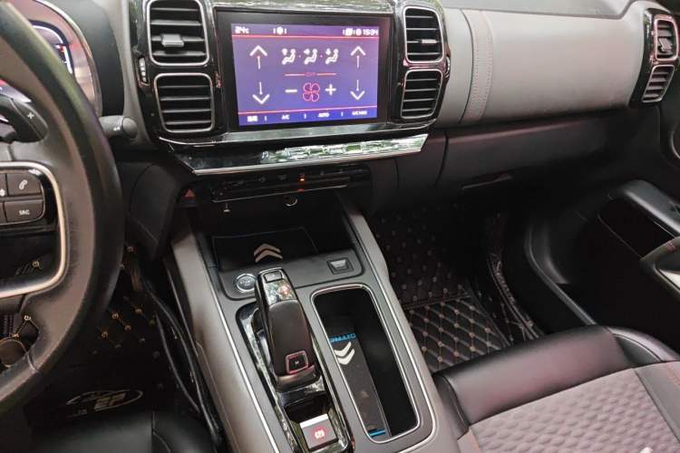 Used Citroen C5 AIRCROSS 2019 350THP Enjoyment Model China V Standard Audio And AC Panel