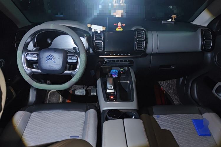 Used Citroen C5 AIRCROSS 2019 350THP Enjoyment Model China V Standard Center Console