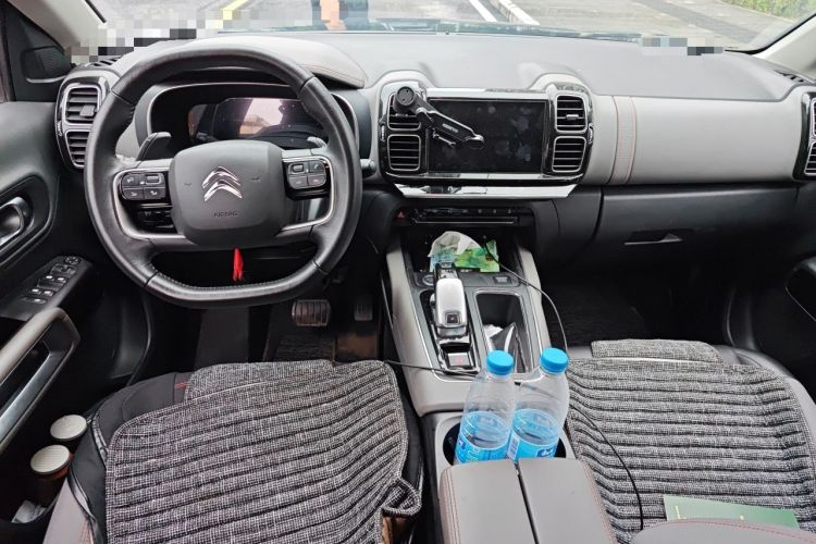 Used Citroen C5 AIRCROSS 2019 350THP Enjoyment Model China V Standard Center Console