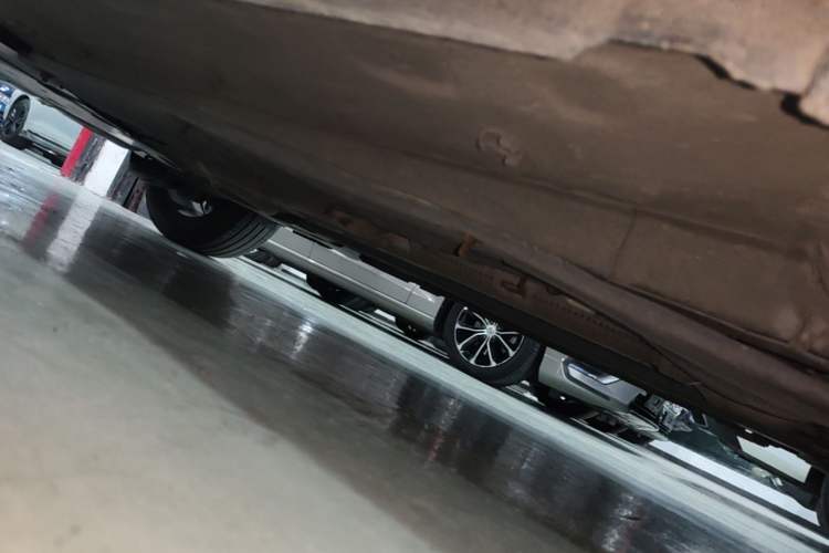 Used Citroen C5 AIRCROSS 2019 400THP Luxury Edition China VI Chassis Front Right