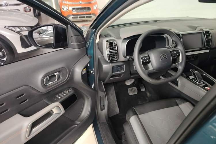 Used Citroen C5 AIRCROSS 2019 360THP Enjoyment Model China VI Standard Driver Seat