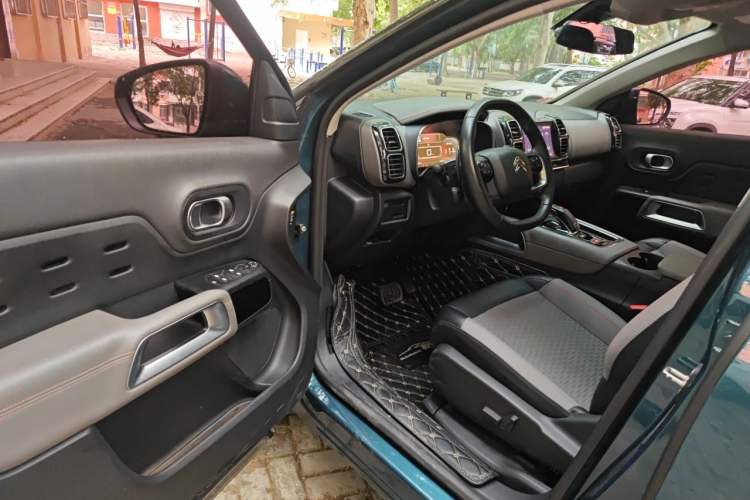 Used Citroen C5 AIRCROSS 2019 350THP Enjoyment Model China V Standard Driver Seat
