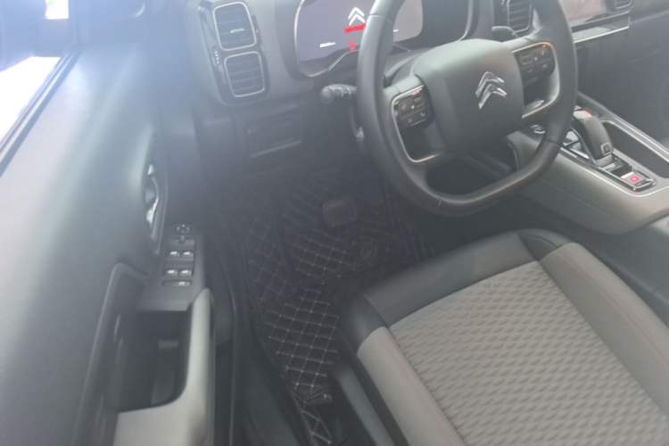 Used Citroen C5 AIRCROSS 2019 350THP Enjoyment Model China V Standard Driver Seat