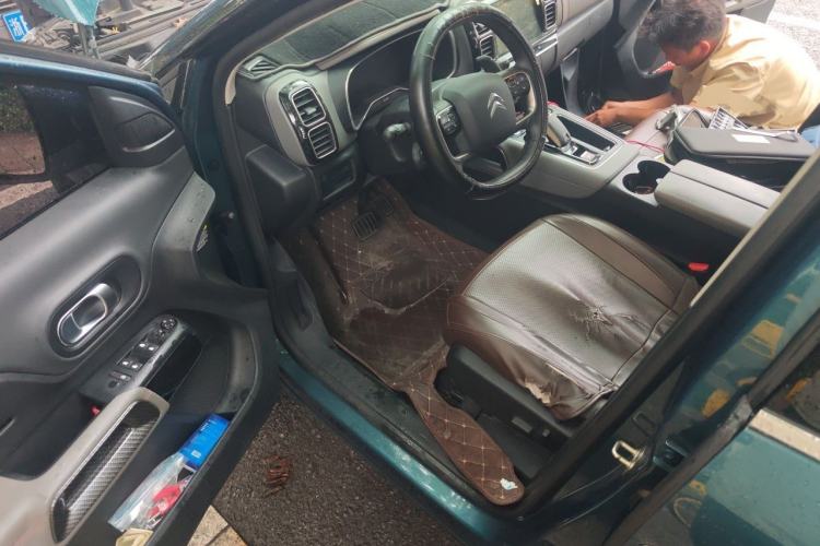 Used Citroen C5 AIRCROSS 2019 350THP Enjoyment Model China V Standard Driver Seat