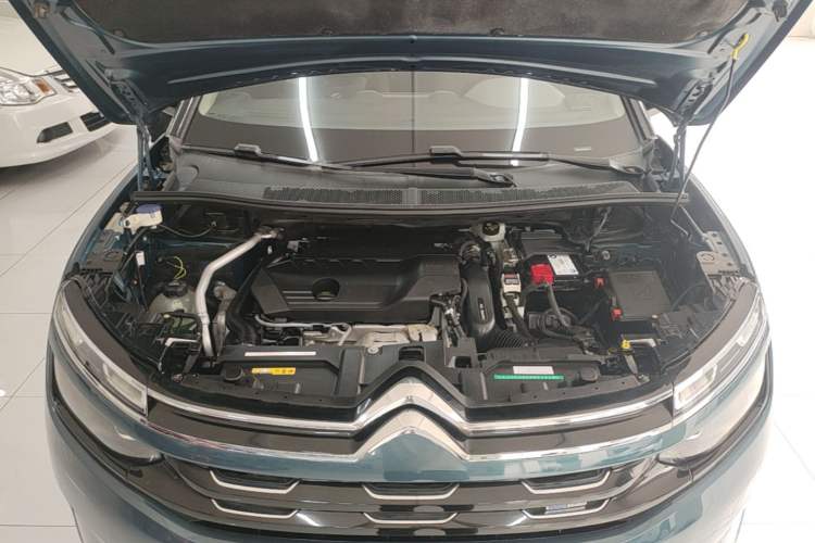 Used Citroen C5 AIRCROSS 2019 360THP Enjoyment Model China VI Standard Engine Bay