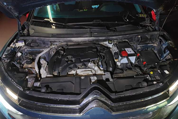 Used Citroen C5 AIRCROSS 2019 350THP Enjoyment Model China V Standard Engine Bay