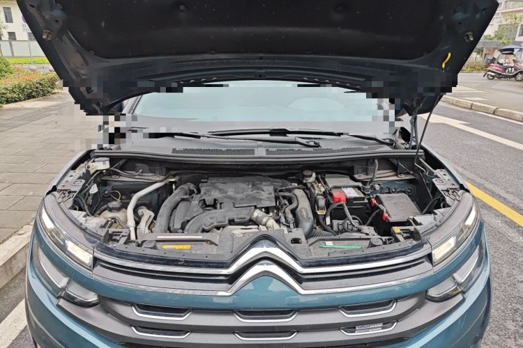 Used Citroen C5 AIRCROSS 2019 350THP Enjoyment Model China V Standard Engine Bay