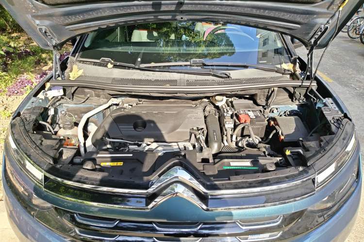 Used Citroen C5 AIRCROSS 2019 360THP Enjoyment Model China VI Standard Engine Bay