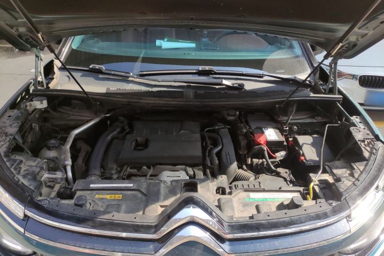 Used Citroen C5 AIRCROSS 2019 380THP Luxury Model China V Standard Engine Bay